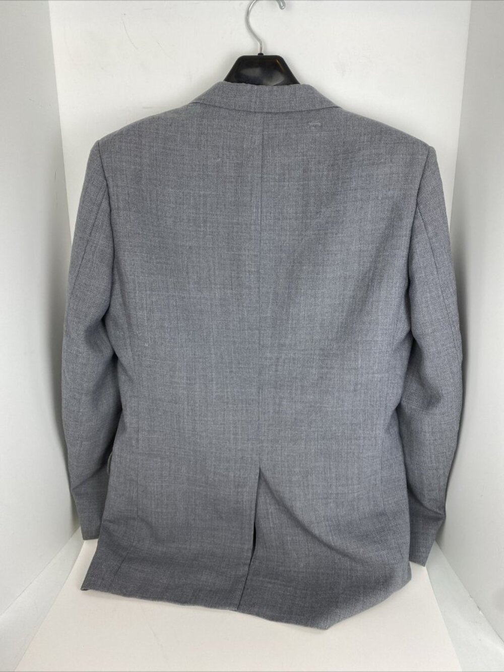 Stafford Men’s 38L Gray Blazer Two Button Sport Coat Jacket - Picture 2 of 2